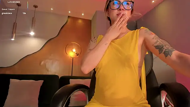 EveBensonX live sex cam