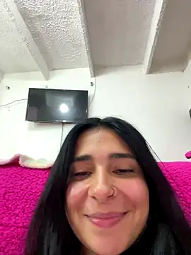 Meganmilk1 live sex cam