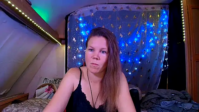 CallMeMaria's cam snapshot