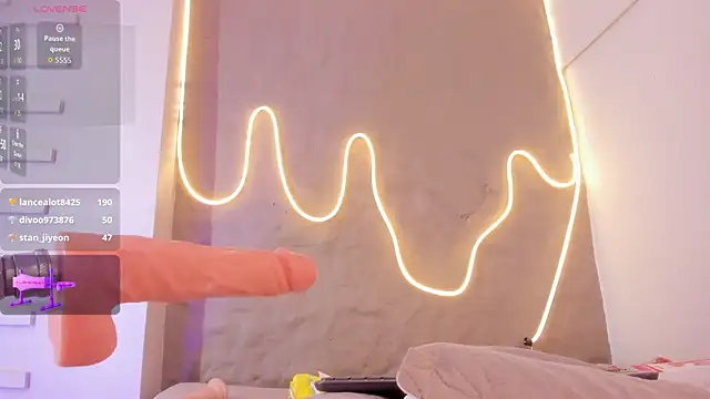 Dulce_Quintana's cam snapshot