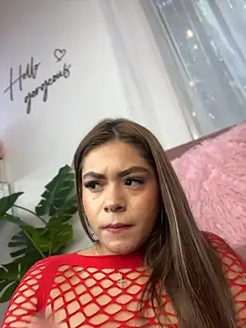 MayaMoanXXX live sex cam