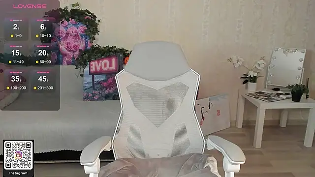 Akemila live sex cam