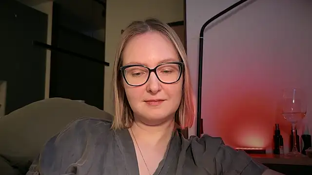 Kira_Elve's cam snapshot