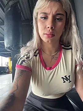 YouCandiSumisa's cam snapshot