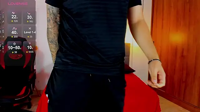 Nicolas_James_Sc's cam snapshot