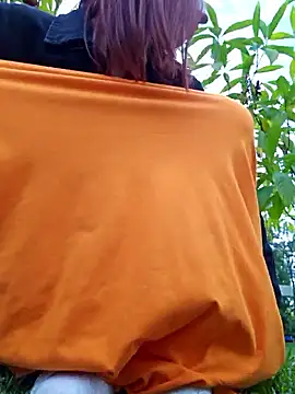 _alone-_-'s cam snapshot