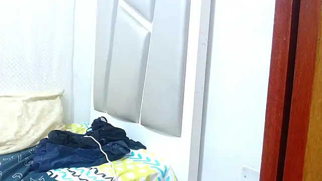 ZuryFerrari's cam snapshot