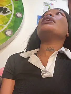 CrystalBrooke3x's cam snapshot