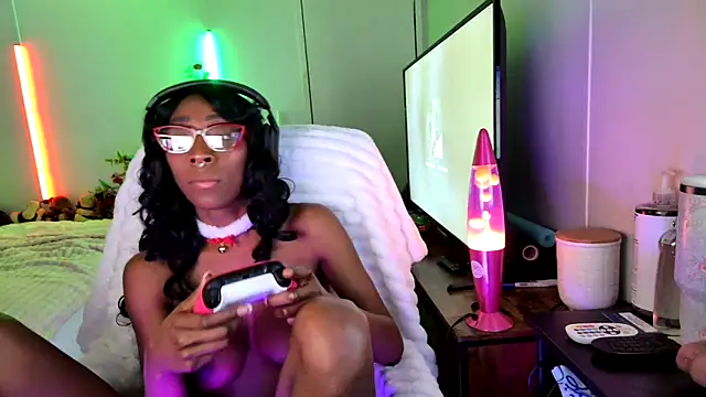 alys_at_college's cam snapshot