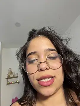 tati_reyess's cam snapshot