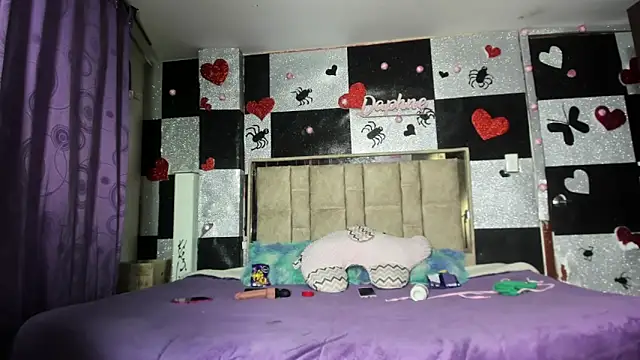 Hotgirldaphne's cam snapshot