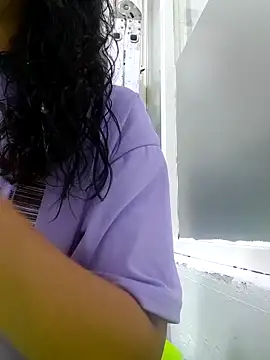 alison_moon7's cam snapshot