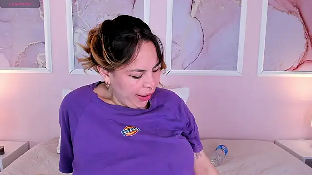Kennya_Rodriguez live sex cam