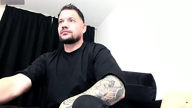 musclemonster31's cam snapshot