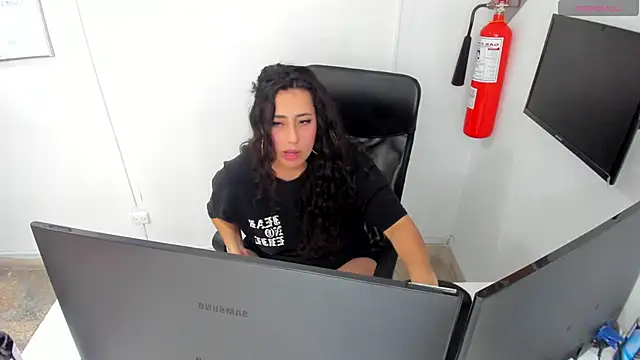 my_aleja_'s cam snapshot