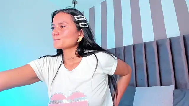 Miiaa_jones's cam snapshot