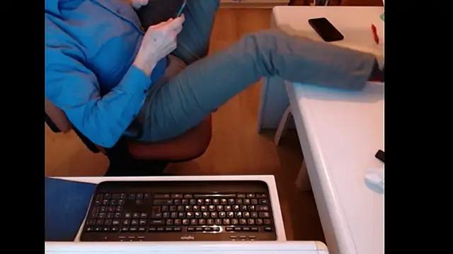 dutchpornking's cam snapshot