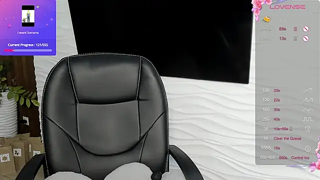 LanaTreades's cam snapshot