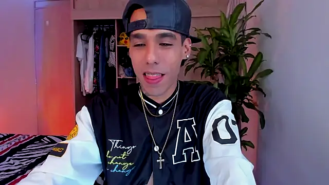 Damianwhite live sex cam