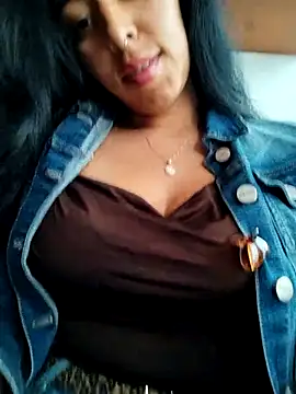 Luianna's cam snapshot