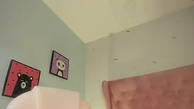 Vanelope_evanss's cam snapshot