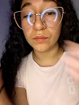 Alaya_a live sex cam