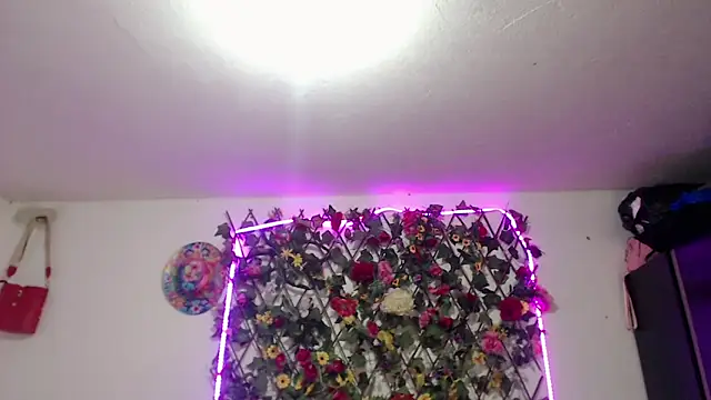 sexysusan4you's cam snapshot