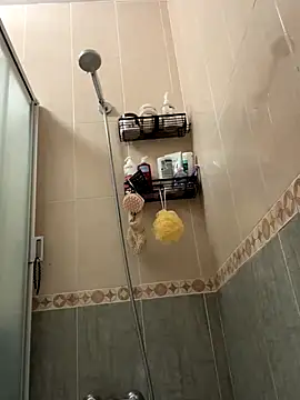 Adriennesexxx's cam snapshot