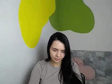 divina_kira live sex cam