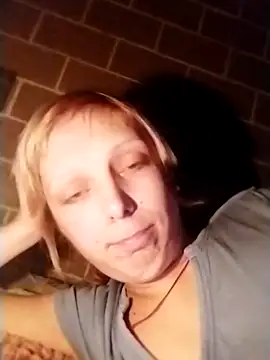 Ponka2011 live sex cam