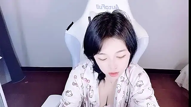 -huahua-'s cam snapshot