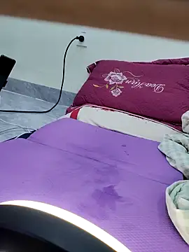 Lyly_suri07's cam snapshot