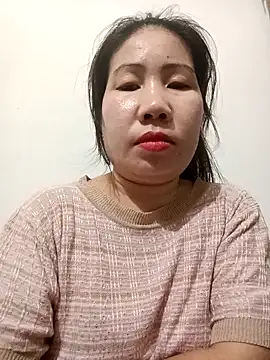 Reema_143 live sex cam