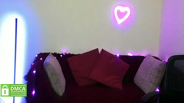 Arianasweety23 live sex cam