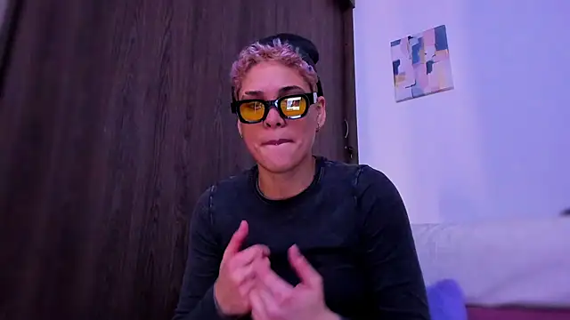 Charlee_pink live sex cam