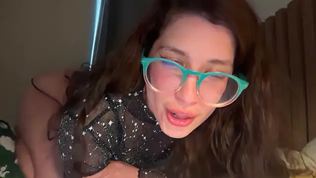 Meowkillah13 live sex cam