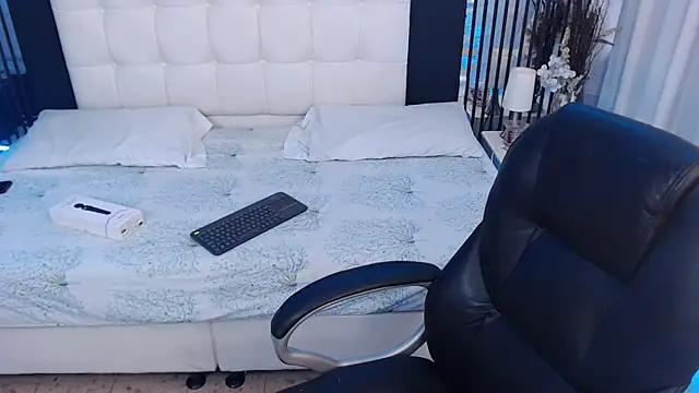 LiaVillalobos live sex cam