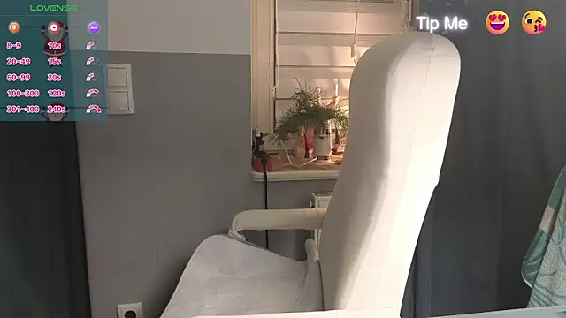 Loona-Lexxington live sex cam