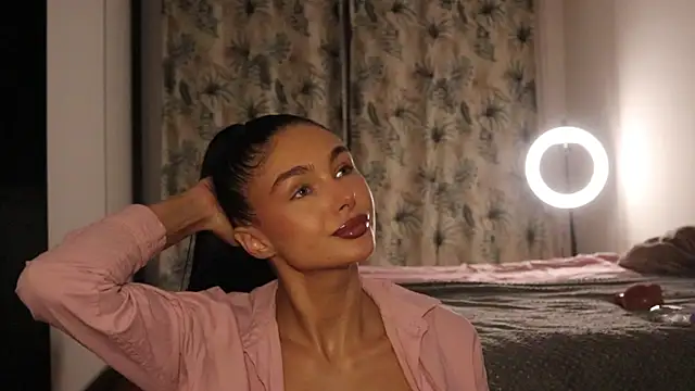 IvyKaelani live sex cam