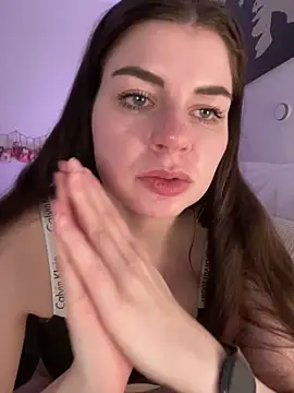 EllyNora live sex cam