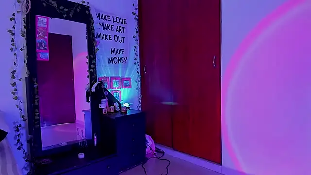 little_kayla_ live sex cam