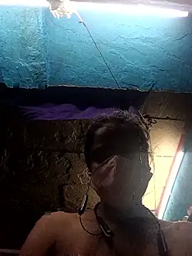 Poonam8080 live sex cam