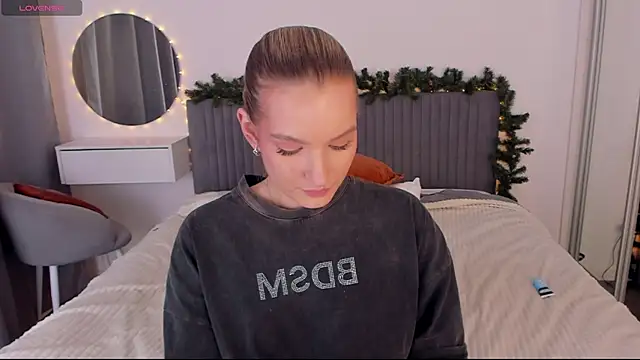 CassieRayss live sex cam