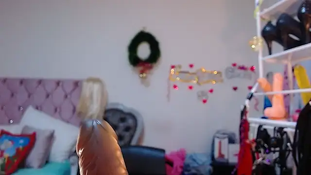 lanaqueen699 live sex cam