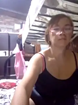 SexyHottMom live sex cam