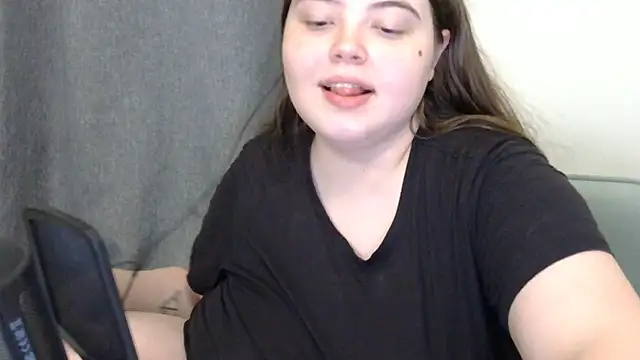 brattyprincessemma's cam snapshot