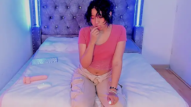 Mia_Cavalli's cam snapshot