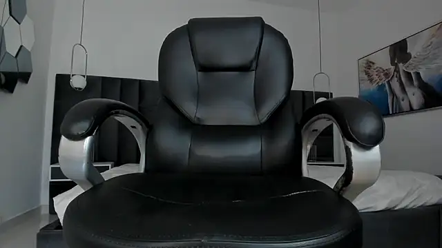 KatieNolan_1's cam snapshot