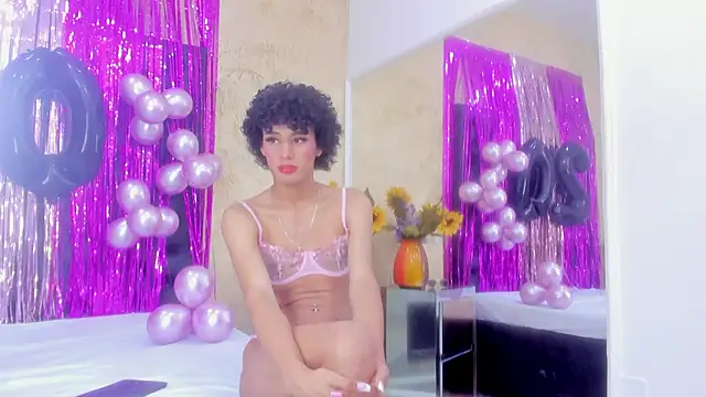 NahomiWhitel live sex cam