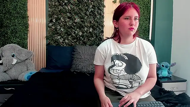 Lucy_and_Karoline live sex cam